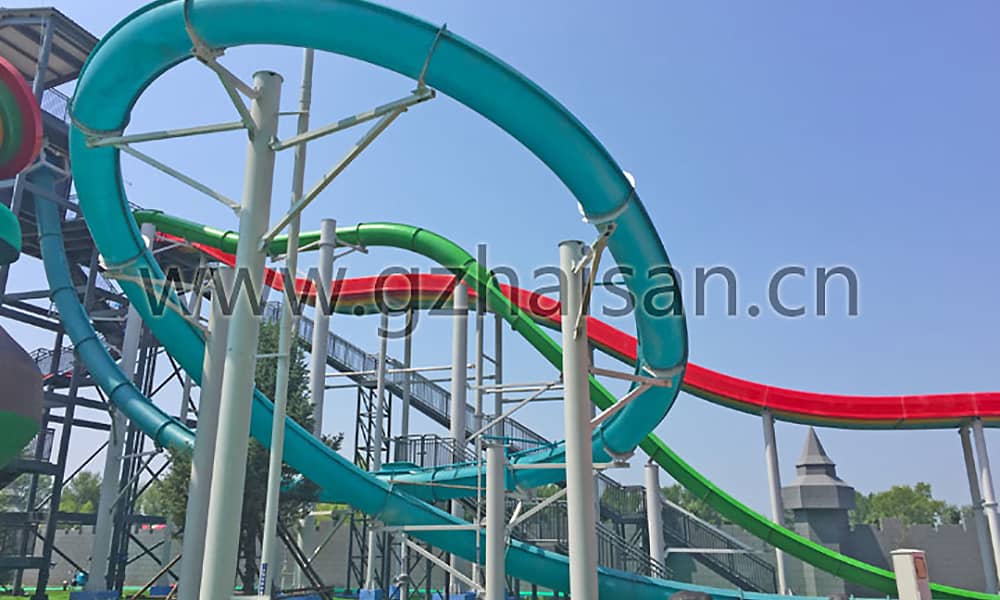 惊险刺激的大回环滑道