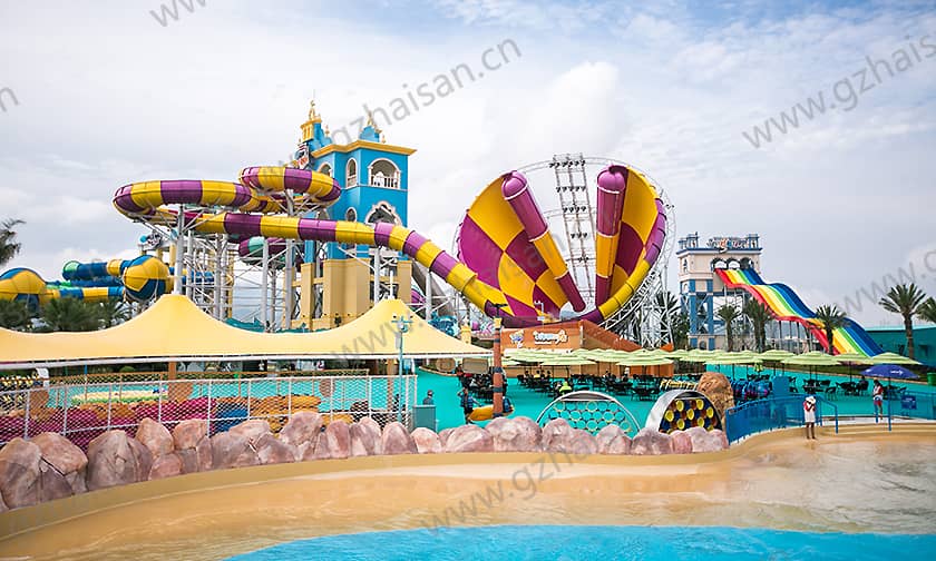 浙江宁波大目湾阿拉的海水上乐园超级龙卷风水滑道