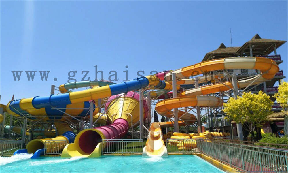 如何通过提供预约服务推动水上乐园的二次消费？