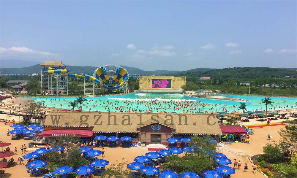 水上乐园策划时，如何考虑到家庭游客？