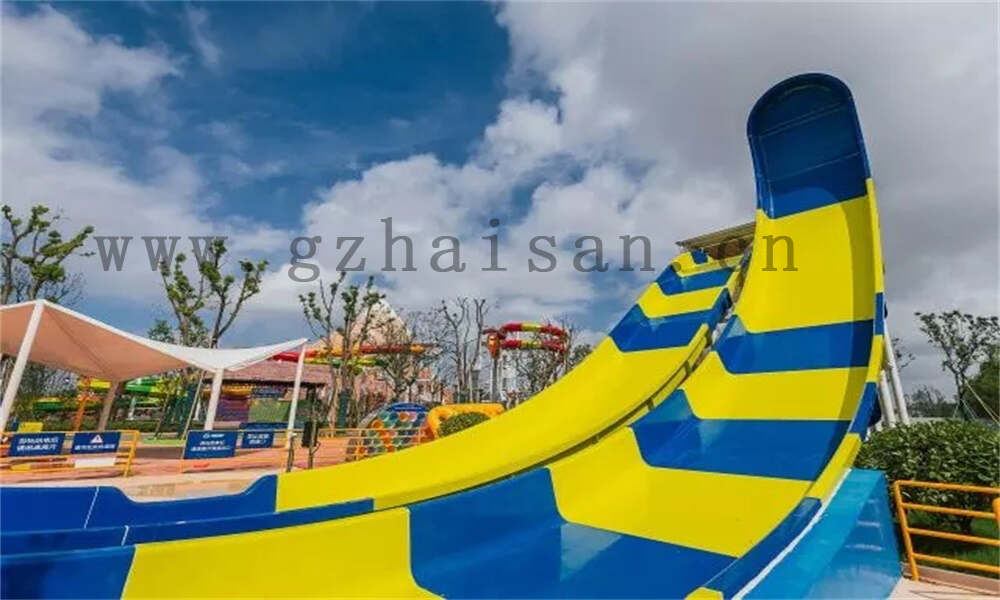 水上乐园规划中的项目建设如何保证进度和质量？