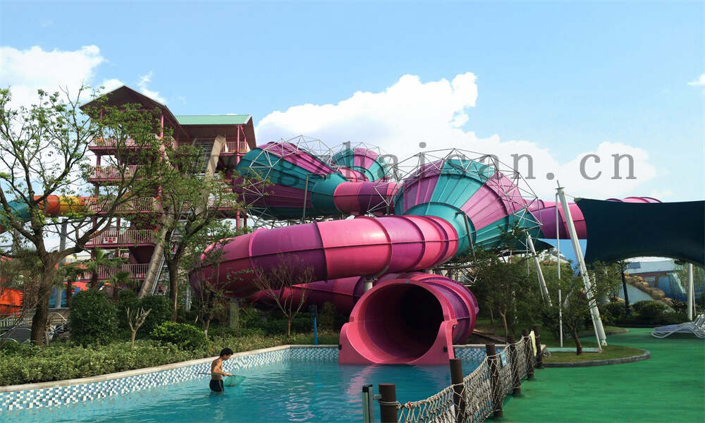 如何规划水上乐园的空气质量和通风？