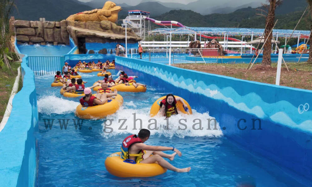 大型水上乐园设备在水上乐园中的重要性