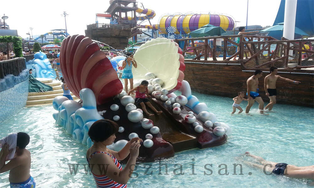 如何策划水上乐园内的特色餐饮服务？