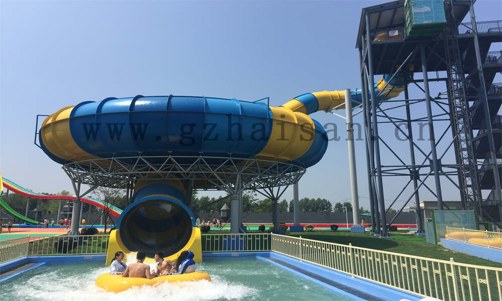 水上乐园的场地清洁和卫生如何保证？