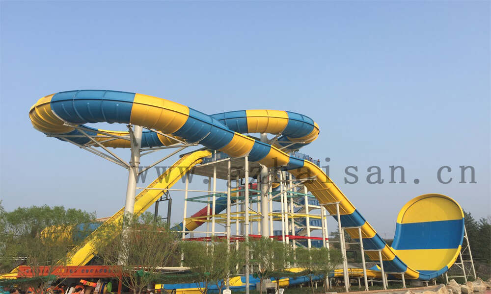 小型水上游乐设施，亲子同乐好去处